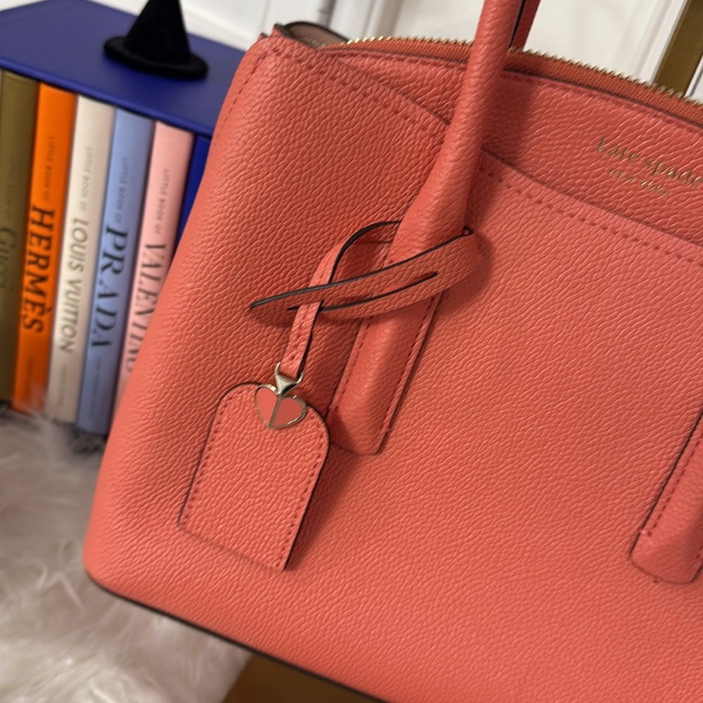 Kate Spade New York Multi-Compartment Leather Hand Bag - Picture 6 of 14